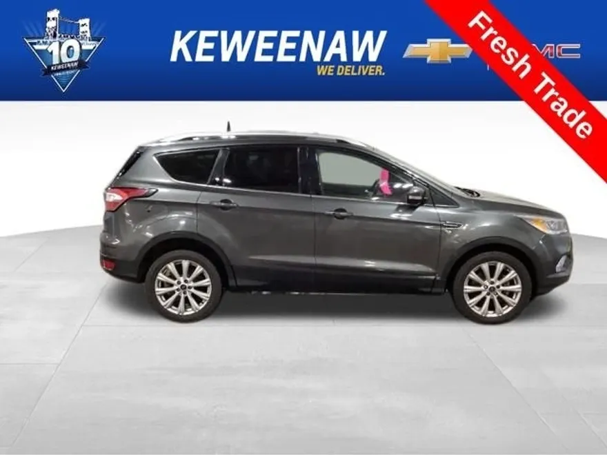 2017 Ford Escape Titanium photo 1
