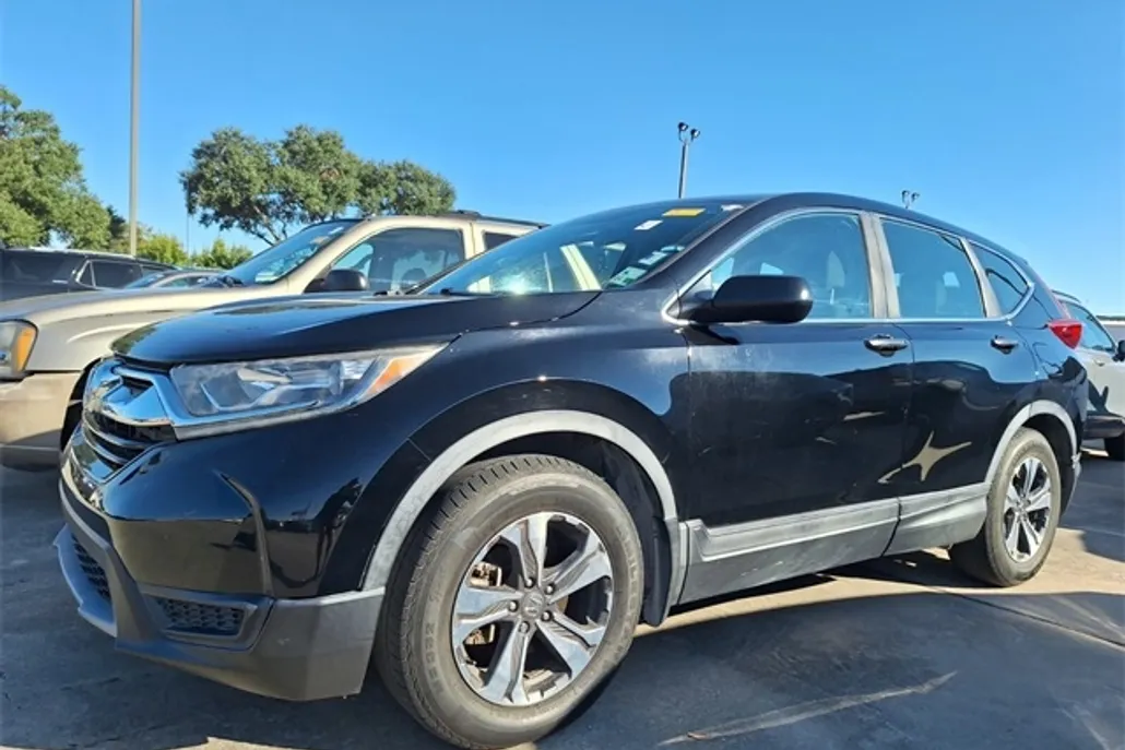 2017 Honda CR-V LX photo 1