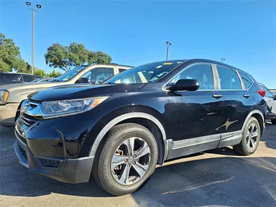 2017 Honda CR-V LX photo 1