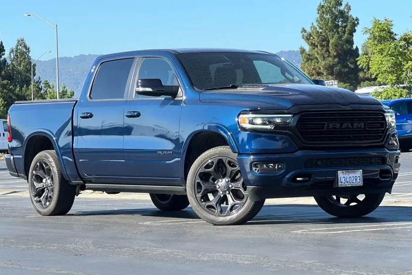2022 Ram 1500 Limited photo 1