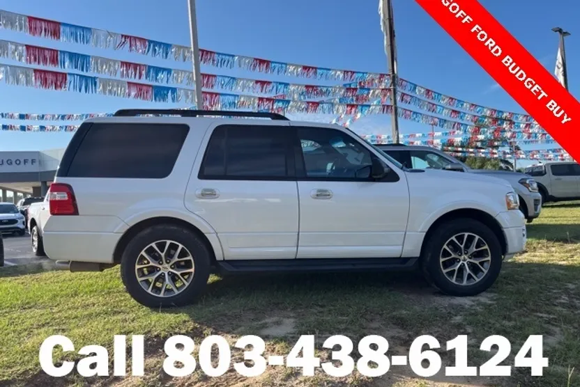 2017 Ford Expedition XLT photo 1