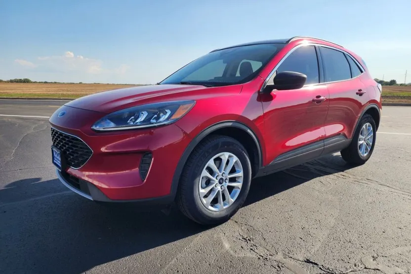 2022 Ford Escape SE photo 1