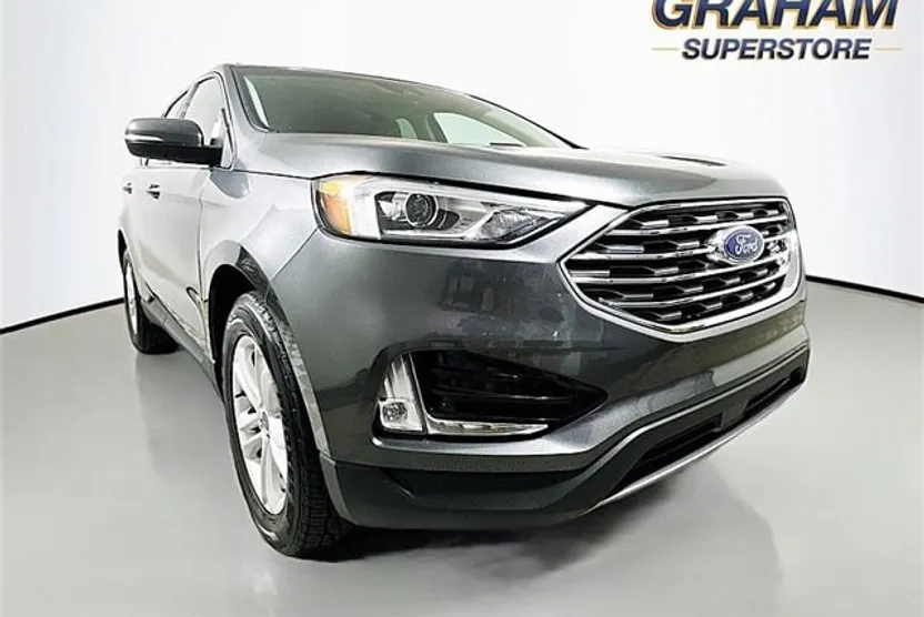 2020 Ford Edge SEL photo 1