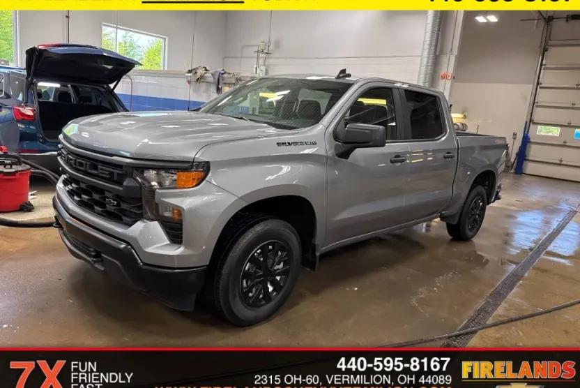 2024 Chevrolet Silverado 1500 photo 1