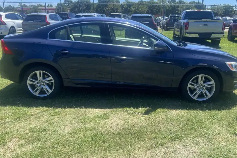 2015 Volvo S60 T5 Drive-E Premier photo 1