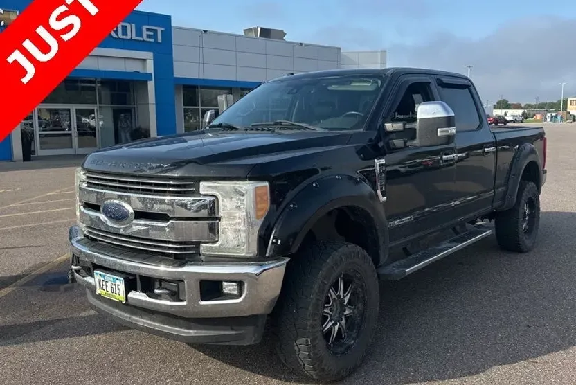 2017 Ford F-250 Lariat photo 1