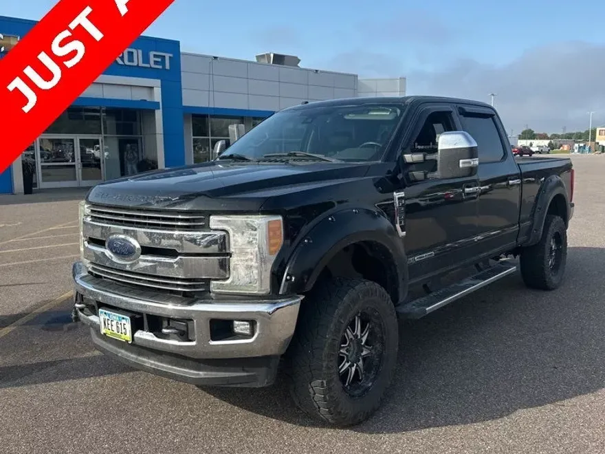 2017 Ford F-250 Lariat photo 1