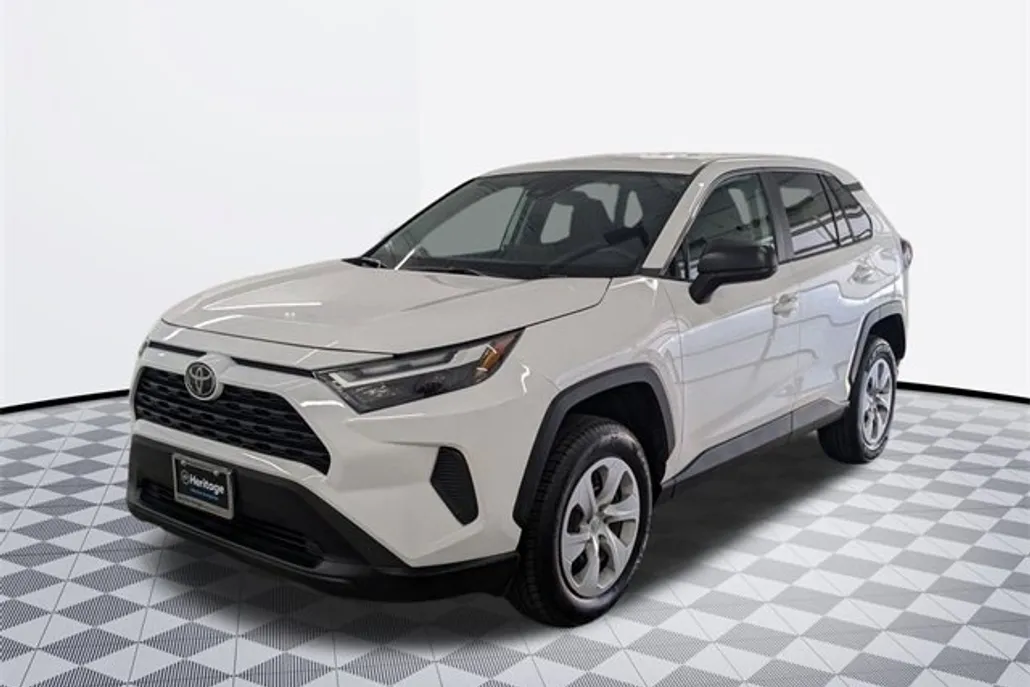 2024 Toyota RAV4 LE Sport photo 1