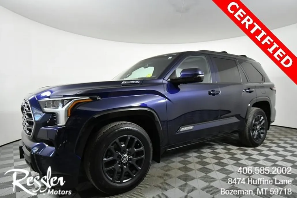 2024 Toyota Sequoia SR5 photo 1