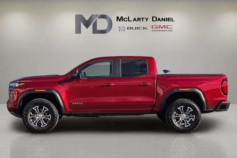 2024 Gmc Canyon AT4 photo 1