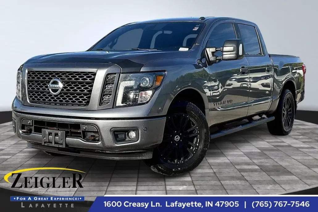 2018 Nissan Titan SV photo 1
