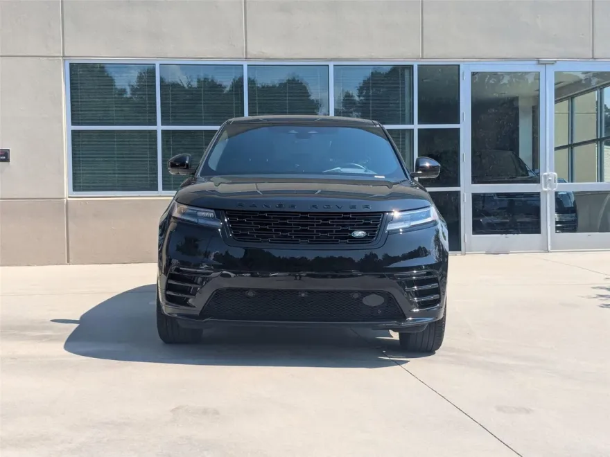 2025 Land Rover Range Rover Velar SE photo 1