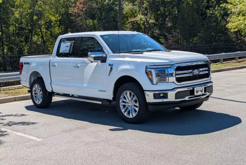 2025 Ford F-150 Lariat photo 1