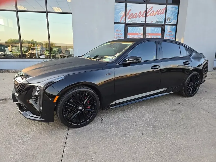 2026 Cadillac CT5 V photo 1