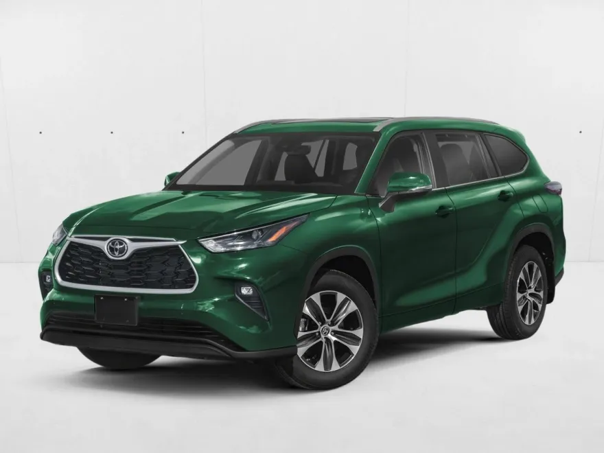 2025 Toyota Highlander XLE photo 1
