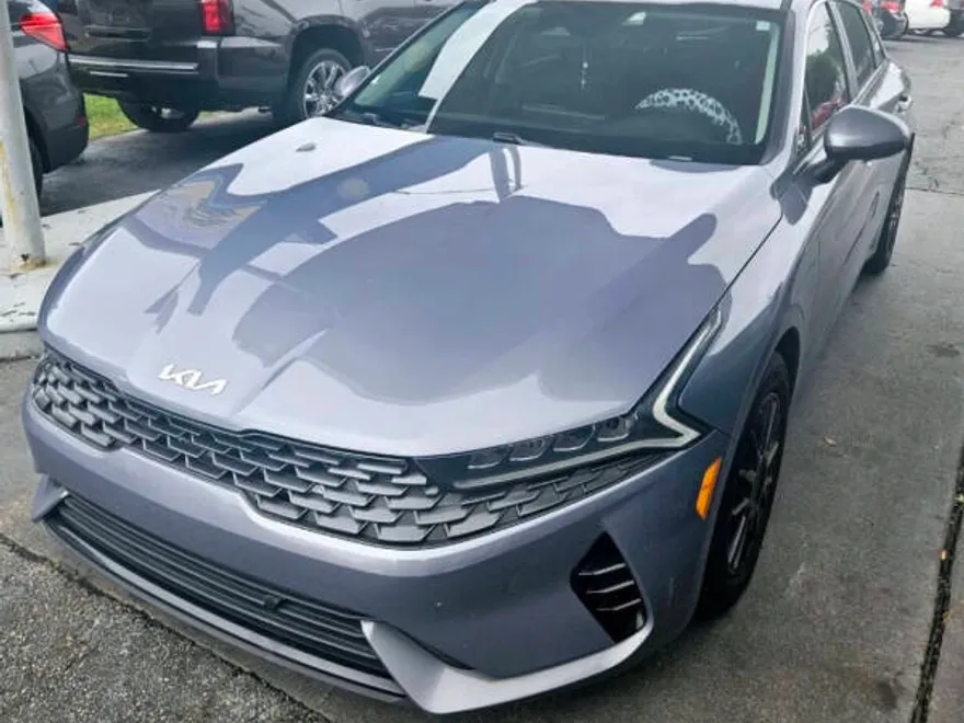2022 Kia K5 LXS photo 1