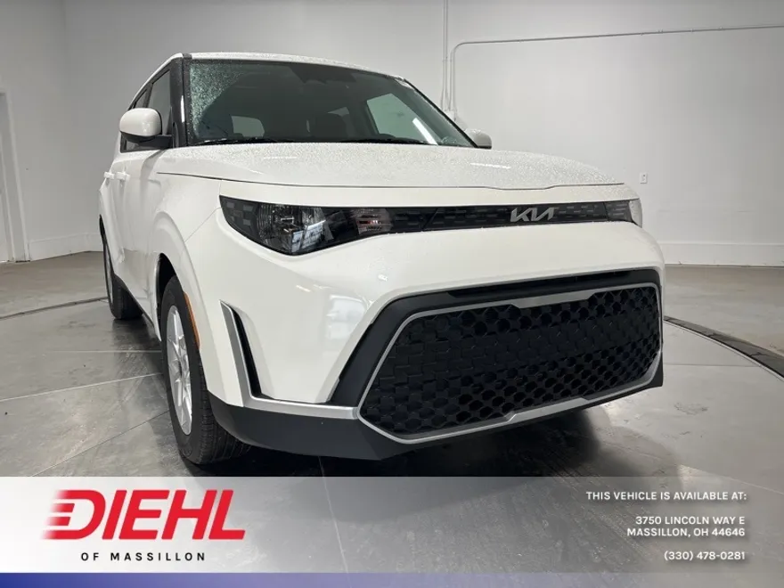 2025 Kia Soul LX photo 1