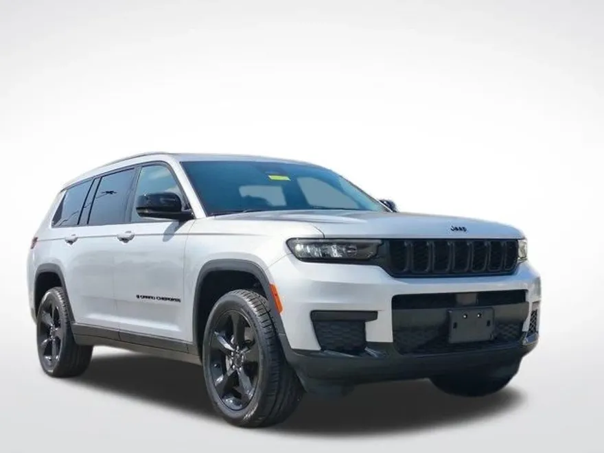 2023 Jeep Grand Cherokee Altitude photo 1