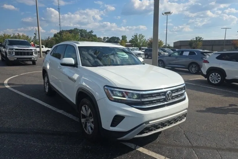 2020 Volkswagen Atlas Cross Sport photo 1