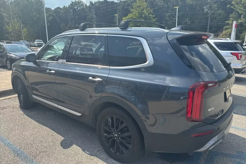 2021 Kia Telluride SX photo 1