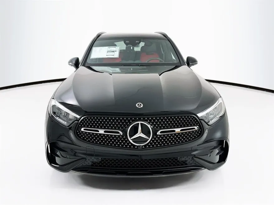 2026 Mercedes Benz GLC 300 4MATIC photo 1