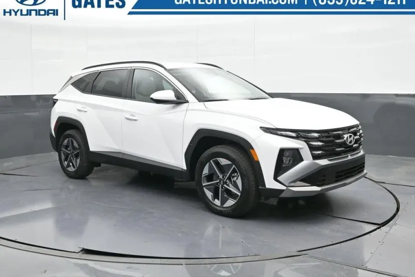 2025 Hyundai Tucson SEL photo 1