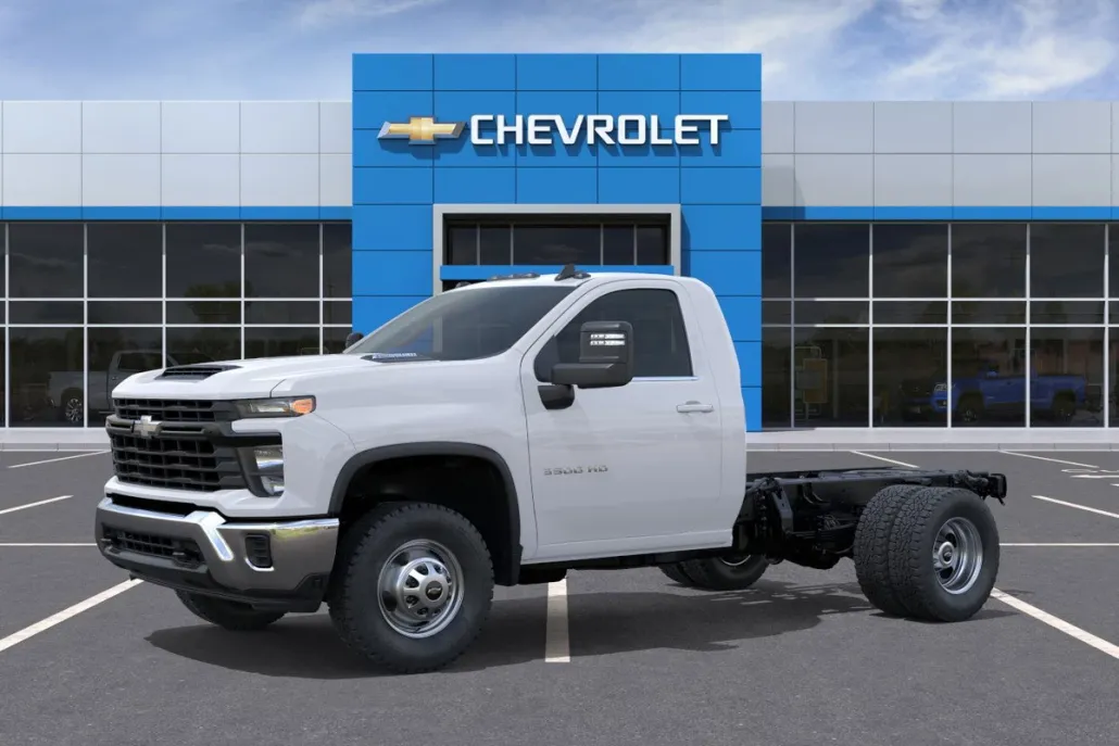 2025 Chevrolet Silverado 3500HD Work Truck photo 1