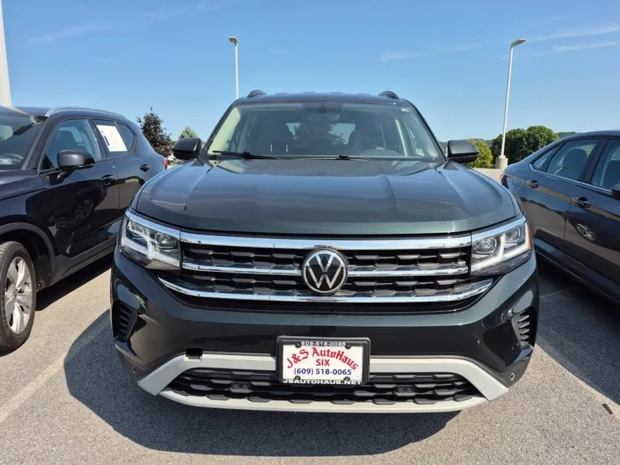 2022 Volkswagen Atlas SE Technology photo 1