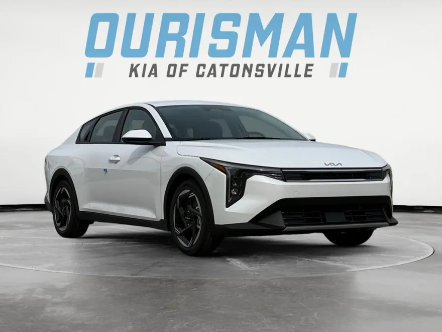 2025 Kia K4 EX photo 1