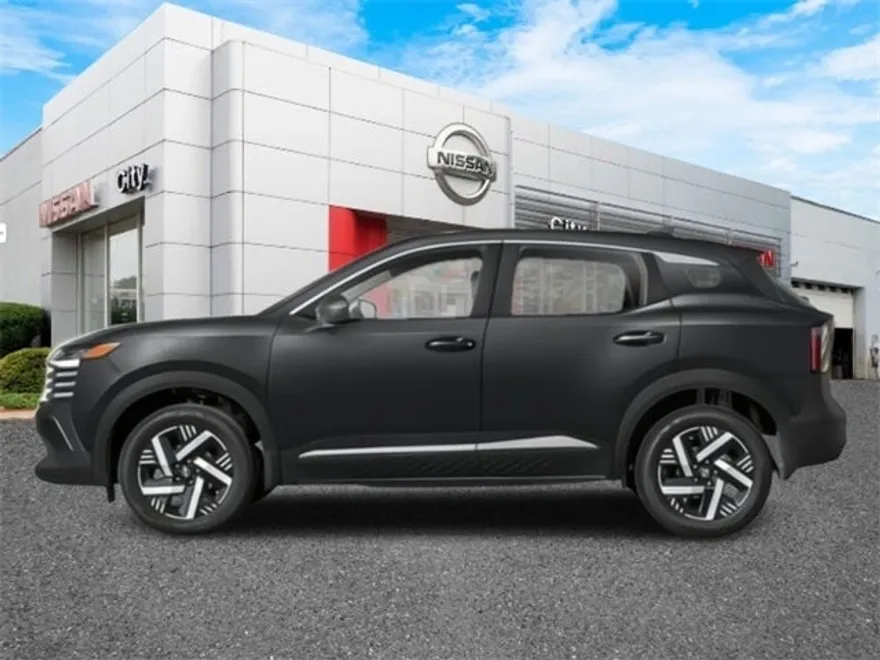 2025 Nissan Kicks SV photo 1