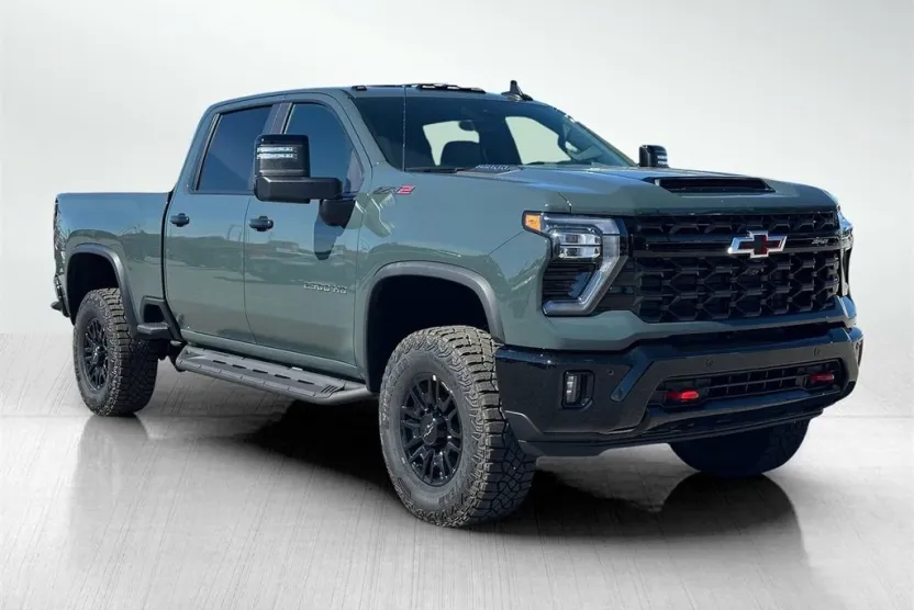 2026 Chevrolet Silverado 2500HD ZR2 photo 1