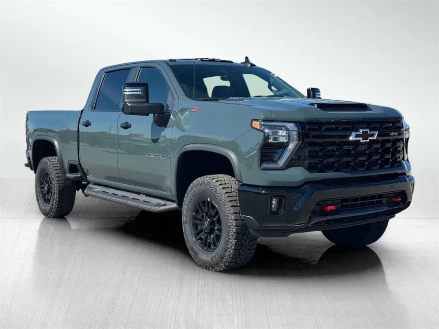 2026 Chevrolet Silverado 2500HD ZR2 photo 1