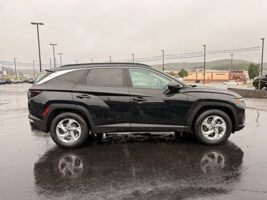 2022 Hyundai Tucson SEL photo 1