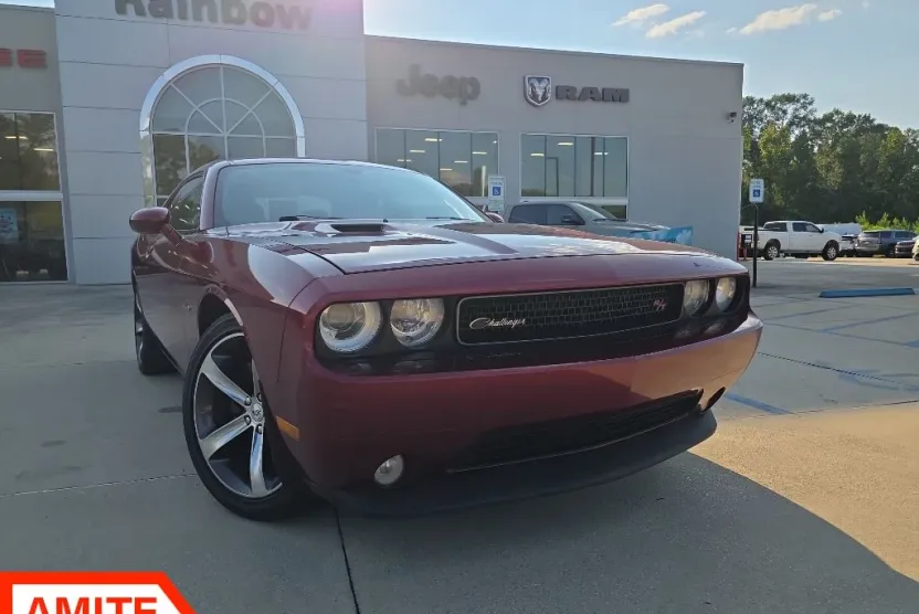 2014 Dodge Challenger R/T photo 1