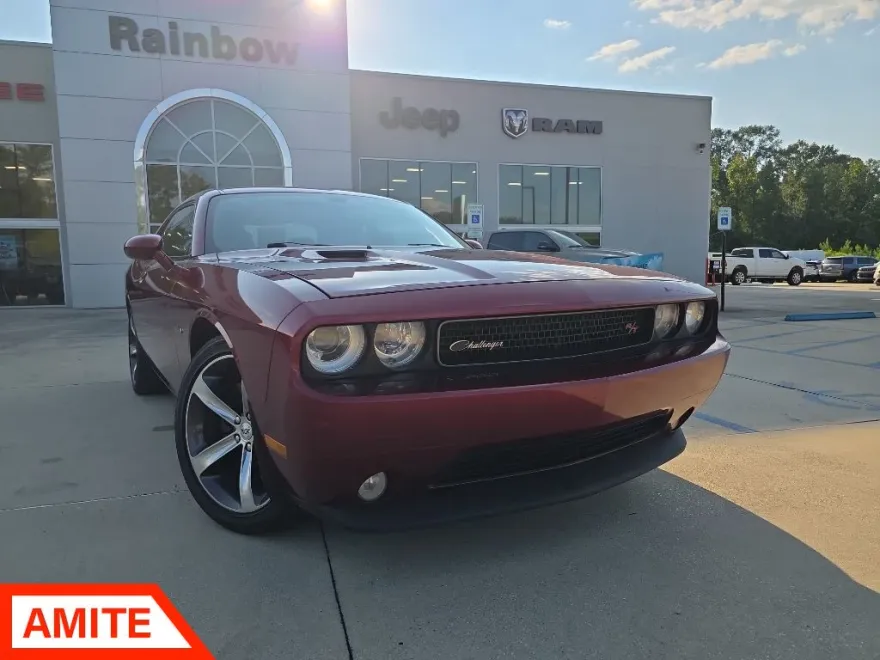 2014 Dodge Challenger R/T photo 1