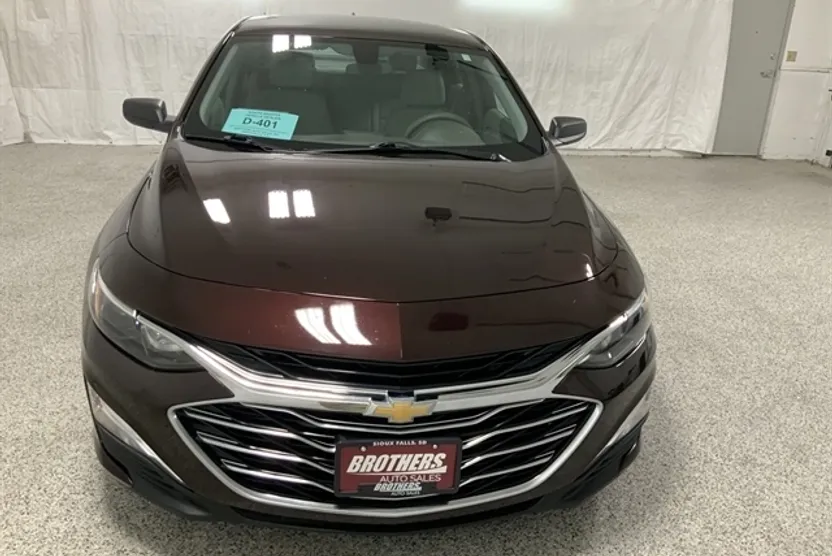 2020 Chevrolet Malibu LS photo 1