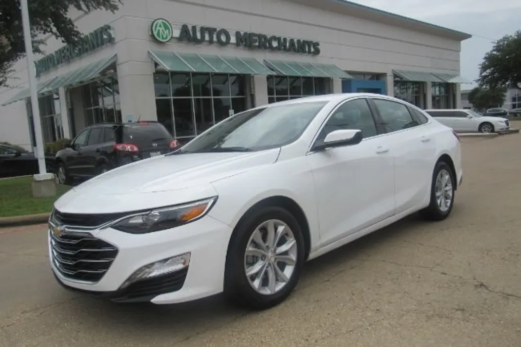 2025 Chevrolet Malibu 1LT photo 1