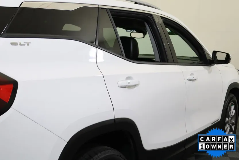 2024 Gmc Terrain SLT photo 1