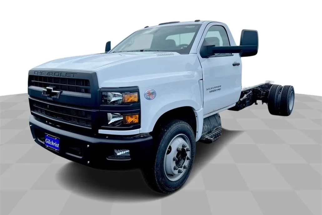 2023 Chevrolet Silverado 6500HD Work Truck photo 1