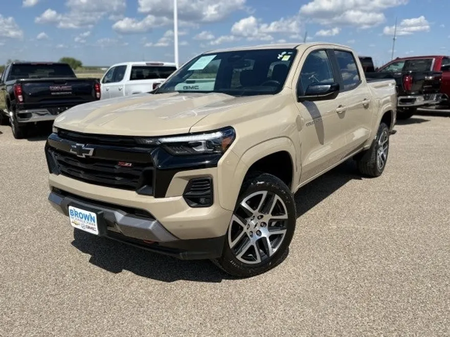 2023 Chevrolet Colorado Z71 photo 1