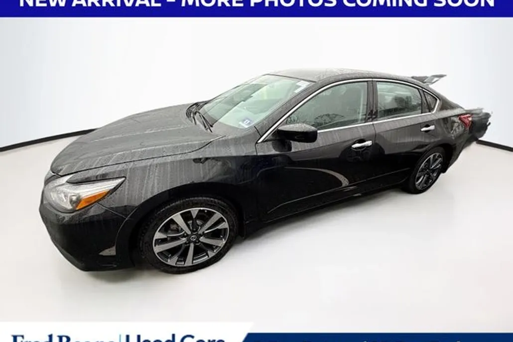 2017 Nissan Altima 2.5 SR photo 1