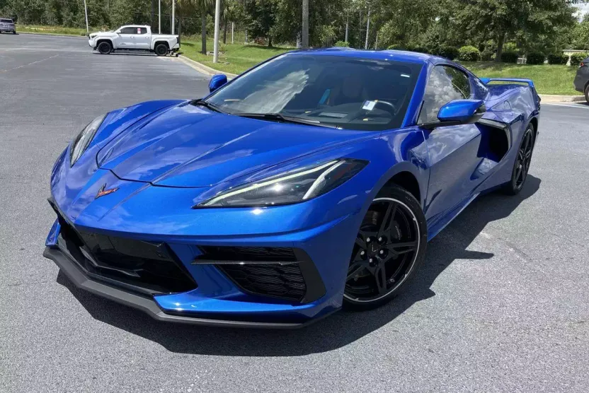 2020 Chevrolet Corvette Stingray 2LT Coupe photo 1