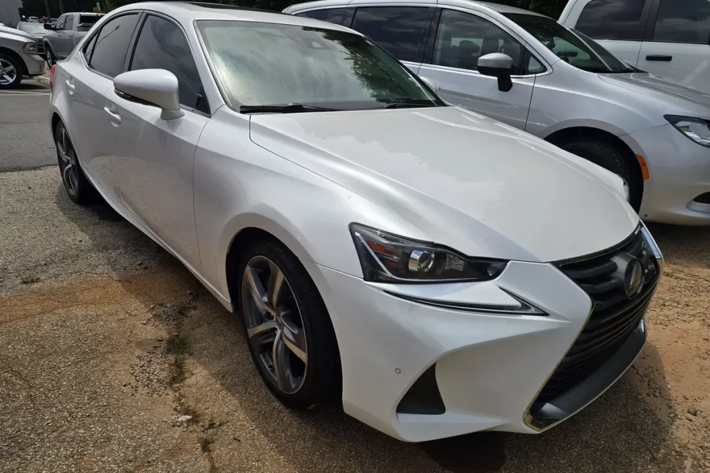 2018 Lexus IS 300 photo 1