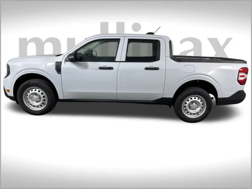 2025 Ford Maverick XL photo 1
