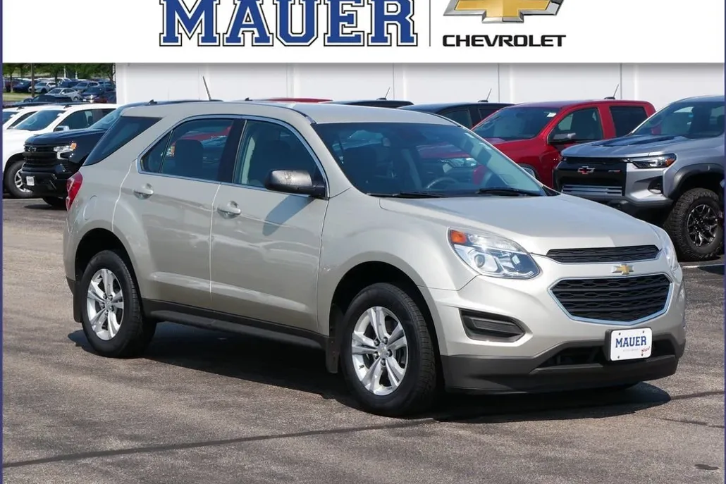 2016 Chevrolet Equinox LS photo 1