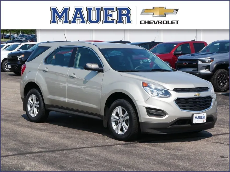 2016 Chevrolet Equinox LS photo 1