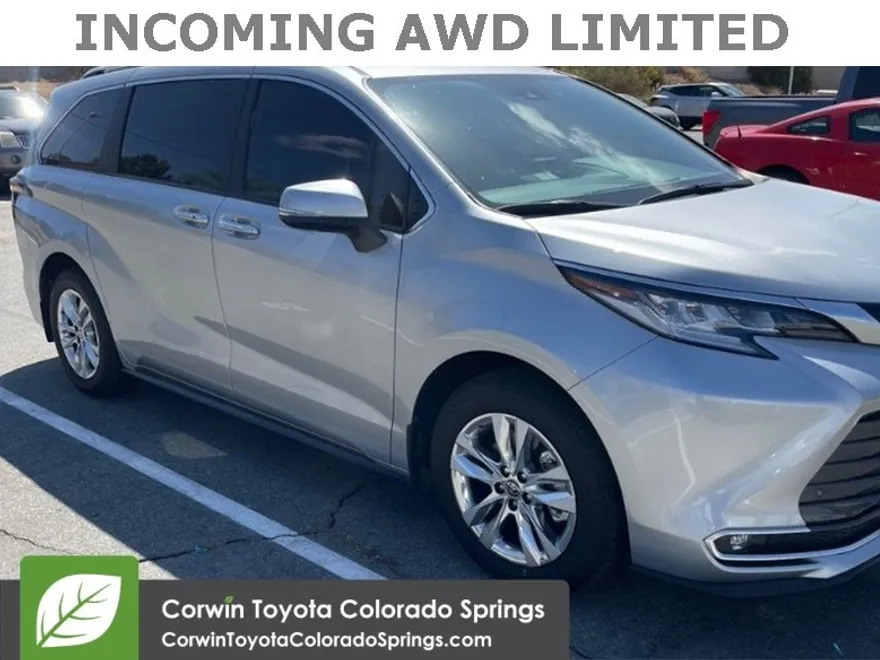 2025 Toyota Sienna Limited photo 1
