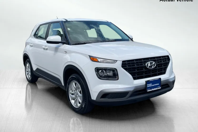 2024 Hyundai Venue SE photo 1