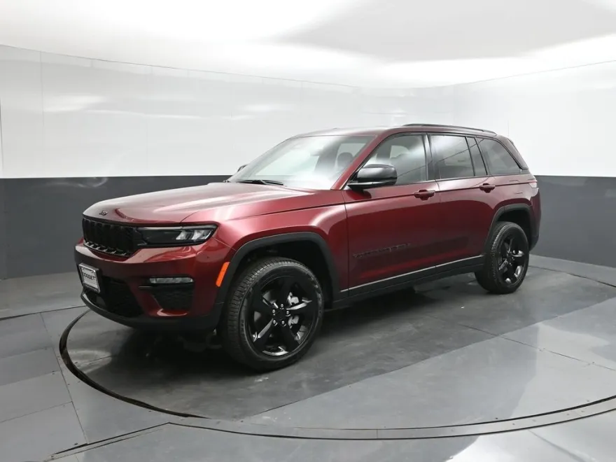 2025 Jeep Grand Cherokee Limited photo 1