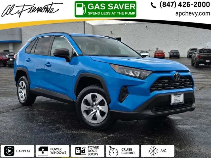 2021 Toyota RAV4 LE photo 1